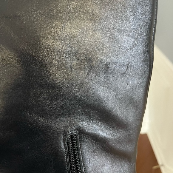 Boots - Picture 2 of 8